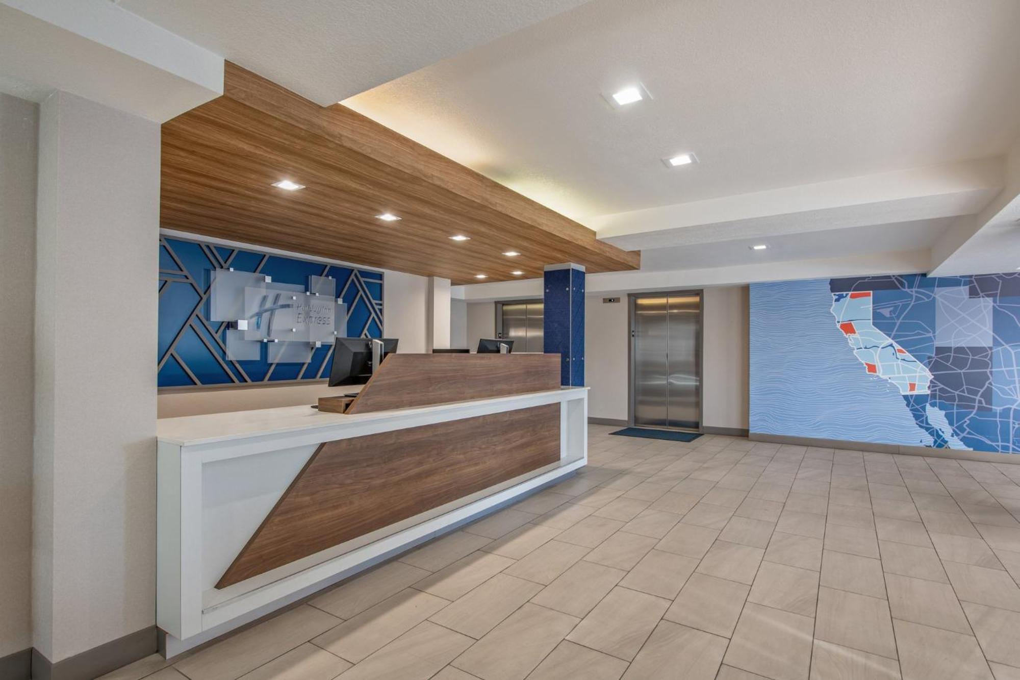 Holiday Inn Express San Diego South - National City By Ihg Exteriér fotografie